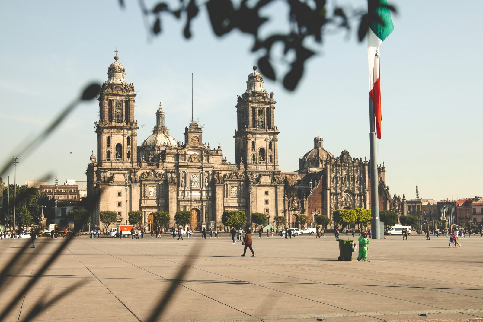 A picture of Mexico City as one of the most straighforward residency pathways for Americans moving Abroad. 